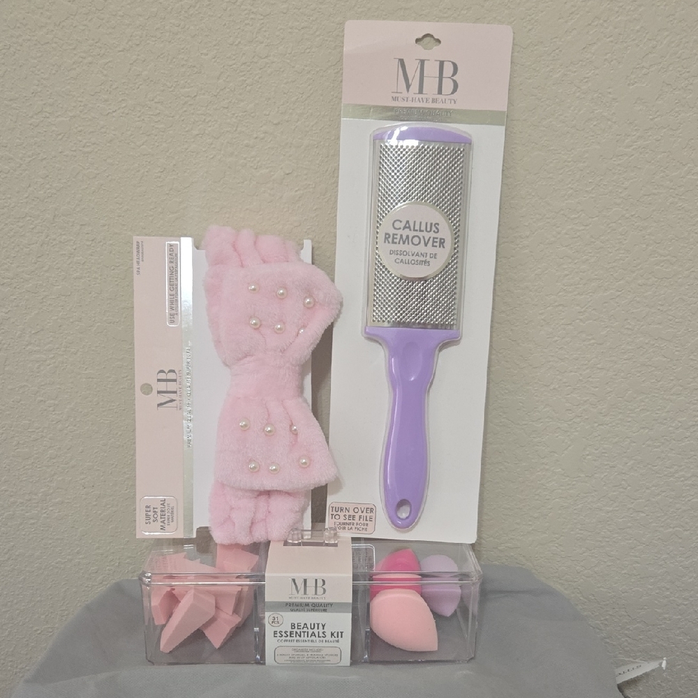 MB Beauty Essentials Kit with Headband, Sponges/Lip Appl & Callus Remover